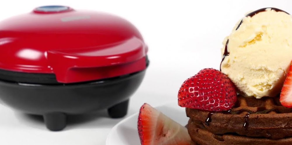 Dash Mini Waffle Maker