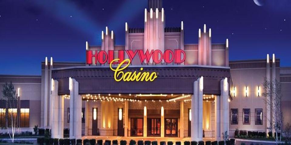 is hollywood casino in joliet smoke free