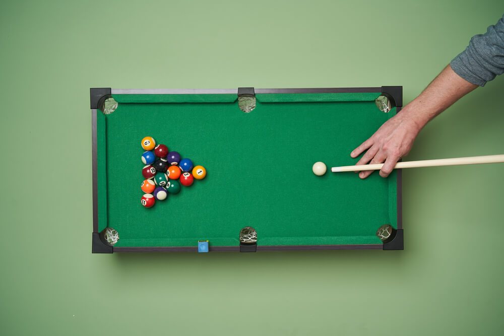 Totes Tabletop Portable Mini Pool Table 20 x 12.2 x 3.5 COMPLETE SET - NOB
