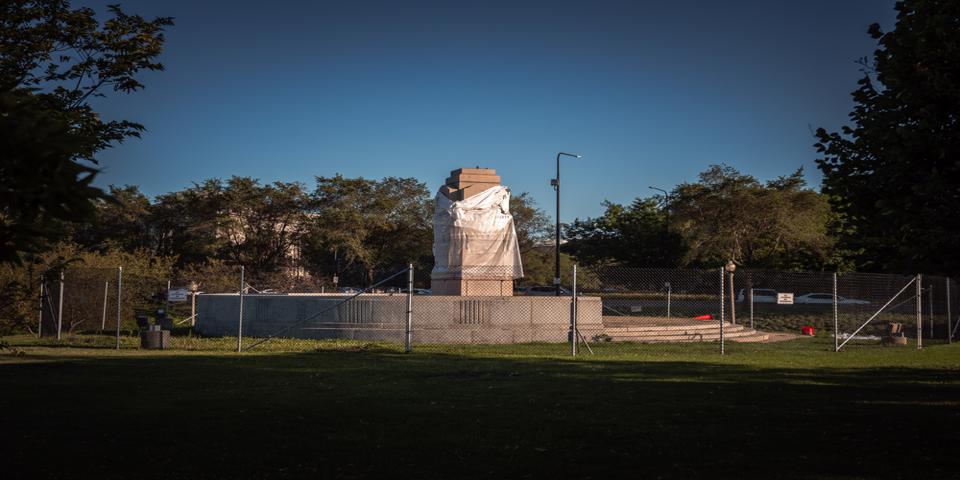 Chicago Monument Project