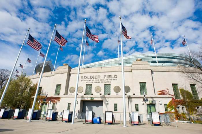 CHICAGO - NOVEMBER 11: Soldier Field, home of National Football League team The Chicago Bears on November 11, 2012 in Chicago. Soldier Field has a capacity of 61,500.