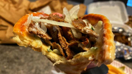 Try Chicago’s Biggest Gyros Portion At Windy City Gyros