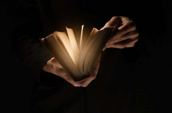 Wool by Hugh Howey Book Review