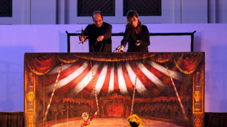 Chicago Puppet Festival’s Living Room Tour Goes Outside