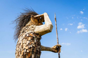 Chicago’s Morton Arboretum Welcomes Visitors to Its New Giant Sculptures Concept