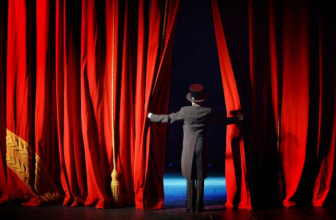 The Music Box Theater Welcomes Chicagoans Back, Although in Limited Numbers
