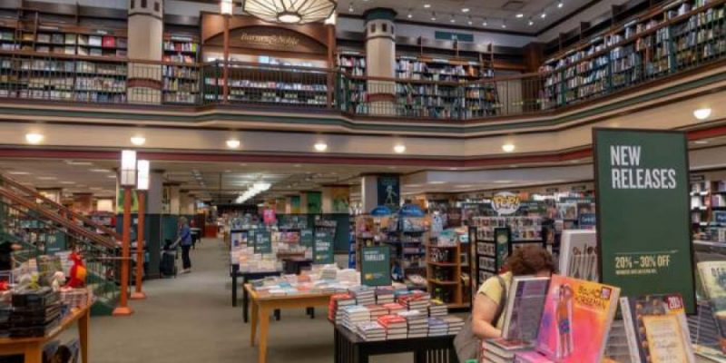 Barnes & Noble Has Made Its Return To Chicago, And It Will Open More Stores In The Area