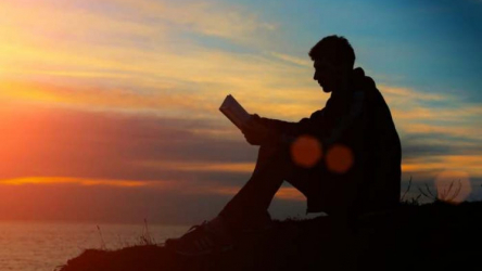 The Road by Cormac McCarthy Book Review