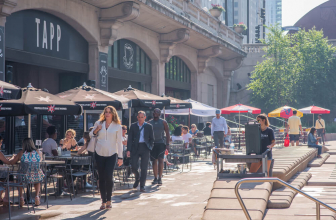 With 5,000 Restaurants in Chicago Set To Close, Can the City Extend Outdoor Seating Despite The Upcoming Cold Weather?