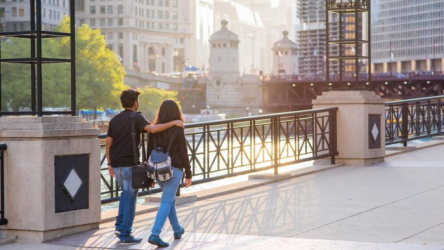 5 Great ‘Socially Distanced’ Date Night Ideas in Chicago
