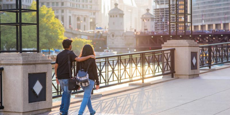 5 Great ‘Socially Distanced’ Date Night Ideas in Chicago